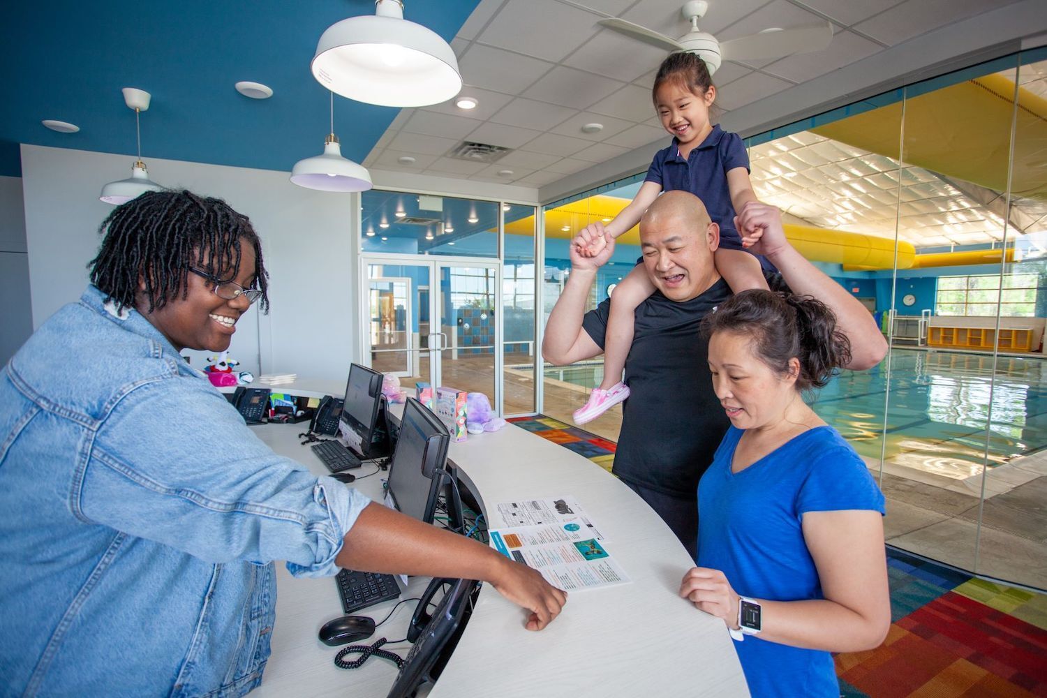 miller-swim-school-facility-front-counter-happy-people