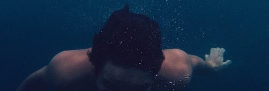 diving-455765_960_720-371863-edited.jpg