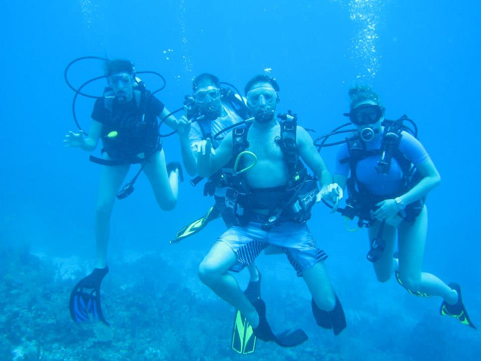 SafeSplash_Scuba_group.jpg